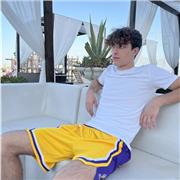 Laureato in scienze e tecnologie chimiche impartisce lezioni private in tutte le branchie della chimica